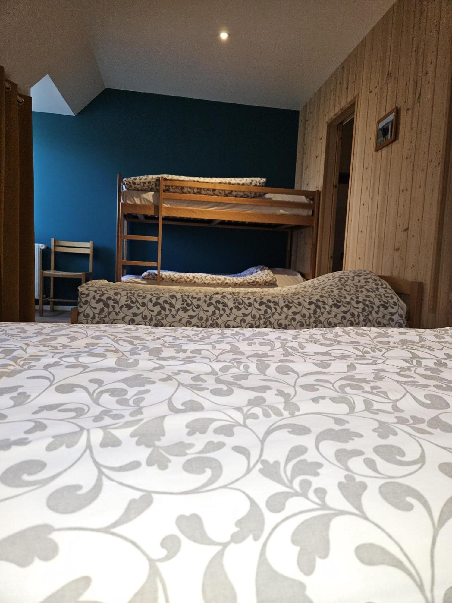 Gite De Pailherols Habitación foto