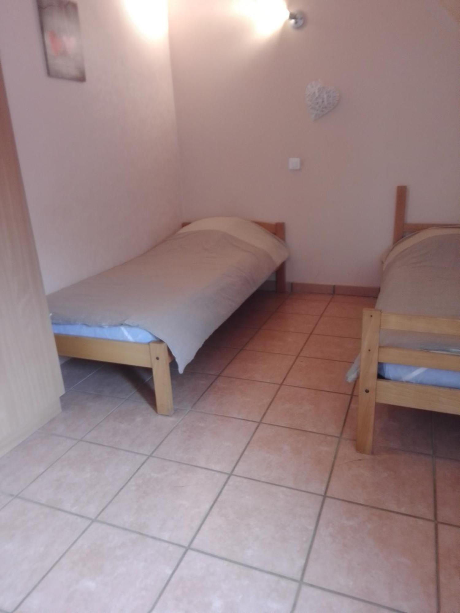 Gite De Pailherols Habitación foto